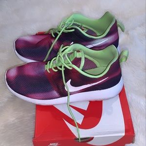 Nike Roshe ones